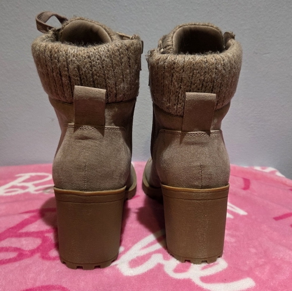 Sun N Stone Women's Mushroom Micro Lace Up Heeled Boot, Size 9.5M - Picture 8 of 9